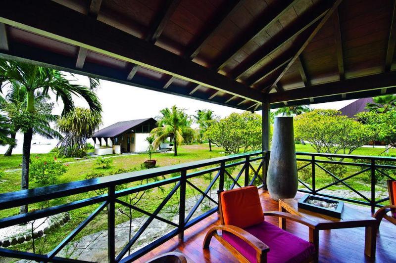 New Emerald Cove Hotel Бає-Санта-Анна Екстер'єр фото